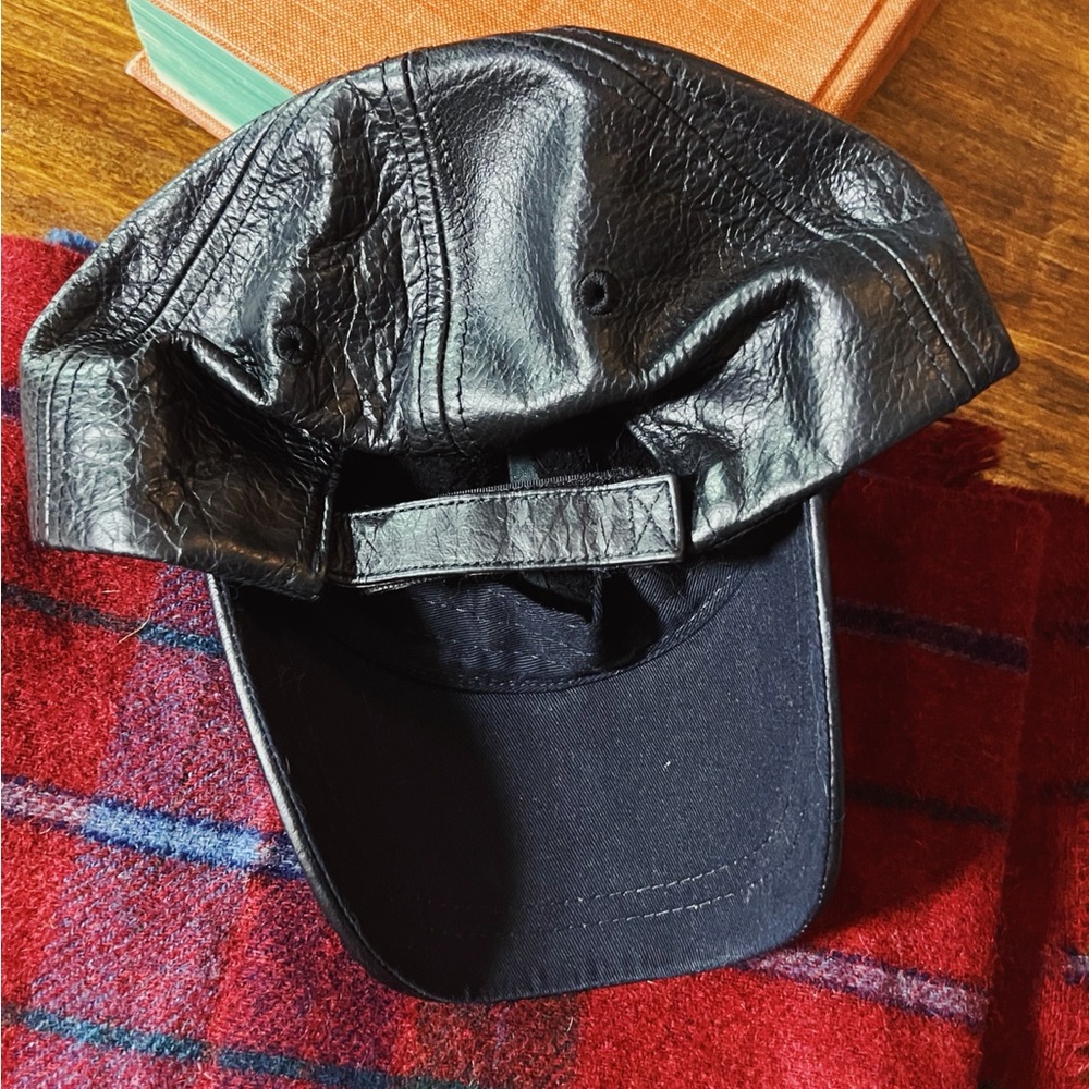 Wilsons Leather Baseball Cap - Picture 3 of 4